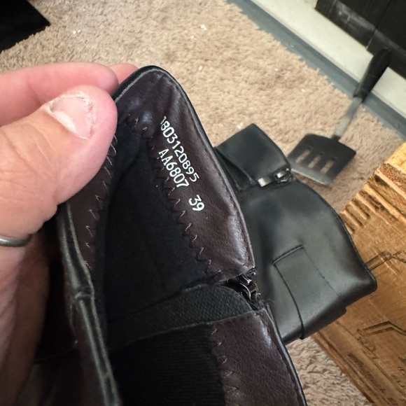 Black Leather Men's Boots - Picture 4 of 4